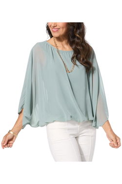 WynneLayers Women's Tops