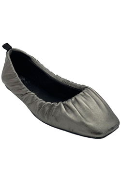 Vince Camuto  Flats