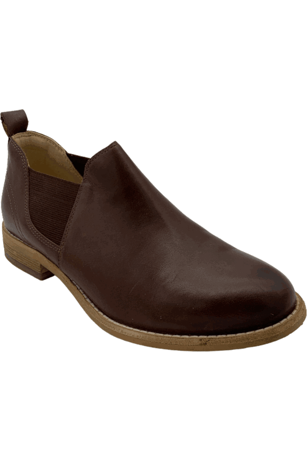 Clarks edenvale page black clearance leather