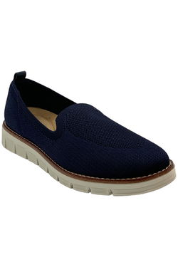 Easy Spirit Flats
