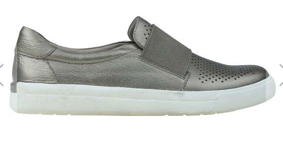 Earth origins cheap melissa sneaker