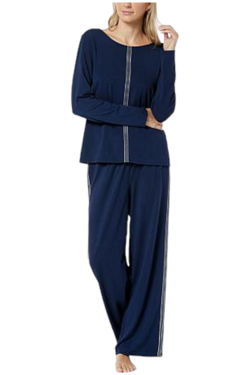 Lacey Chabert Pajamas