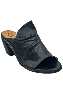 Miz Mooz Mules & Clogs