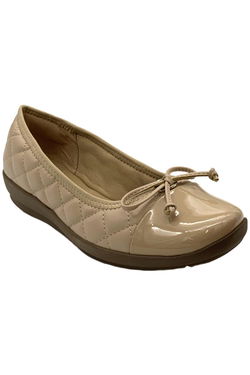 Easy Spirit Flats