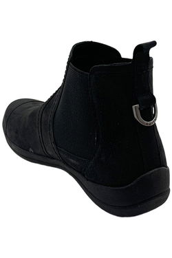Earth  Boots