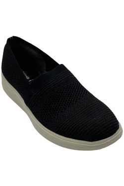 Bzees  Sneakers