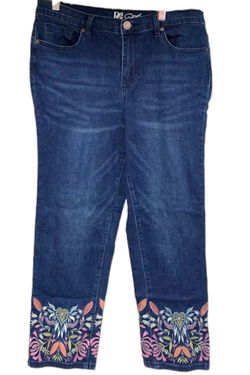 DG2 By Diane Gilman Capri Jeans