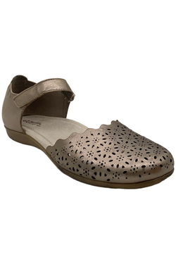 Earth Leather Loafers & Moccasins