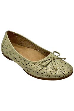 Naturalizer Flats