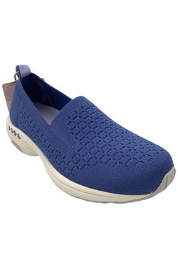 Easy Spirit Flats