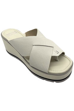 Donald Pliner Sandals