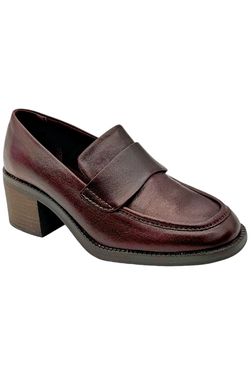 Baretraps Loafers & Moccasins