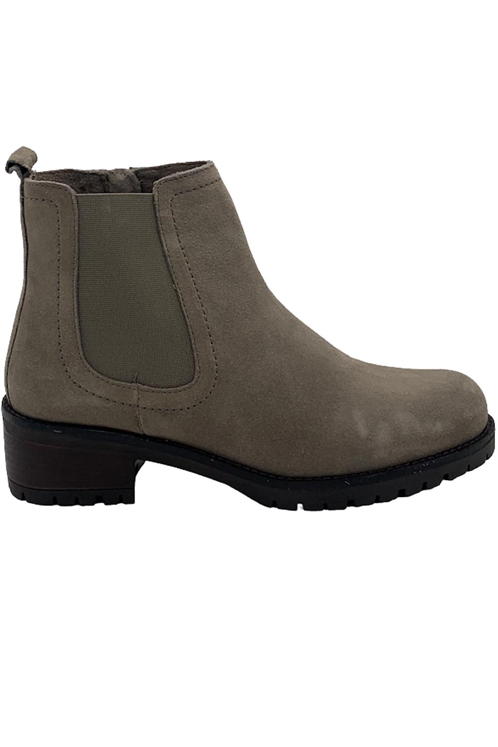 Skechers lug hot sale nut boots